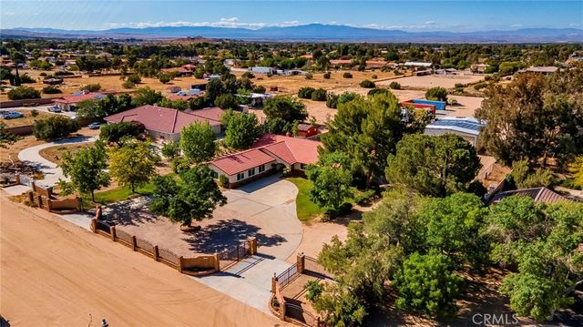 2257 West Avenue N8, Palmdale, CA 93551