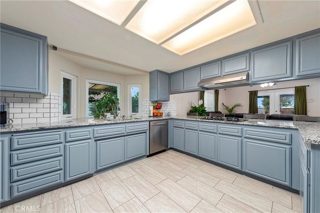 2257 West Avenue N8, Palmdale, CA 93551