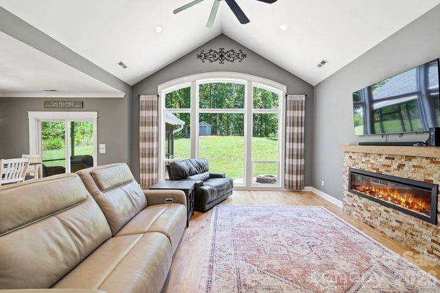 4072 Barbrick Street, Sherrills Ford, NC 28673