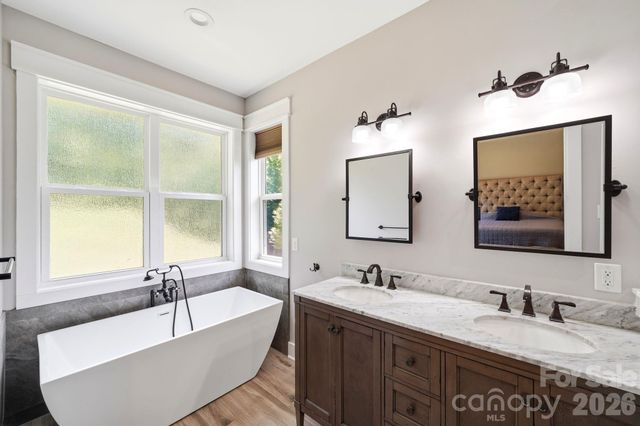 4072 Barbrick Street, Sherrills Ford, NC 28673