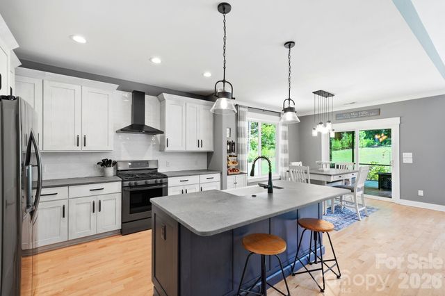 4072 Barbrick Street, Sherrills Ford, NC 28673