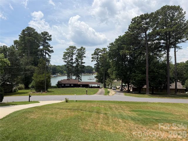 4072 Barbrick Street, Sherrills Ford, NC 28673