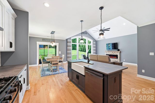 4072 Barbrick Street, Sherrills Ford, NC 28673