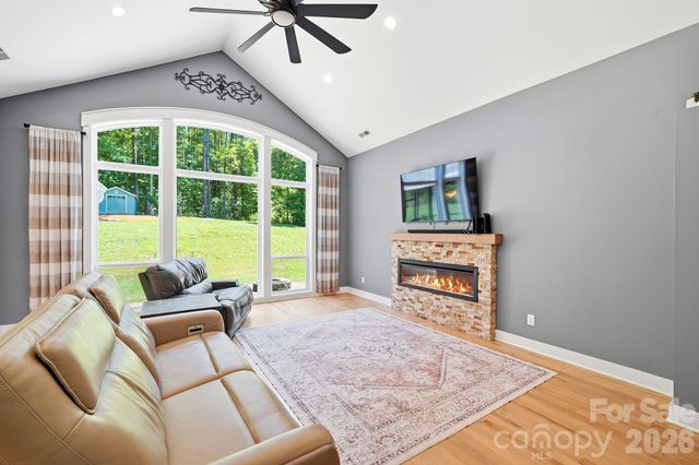 4072 Barbrick Street, Sherrills Ford, NC 28673