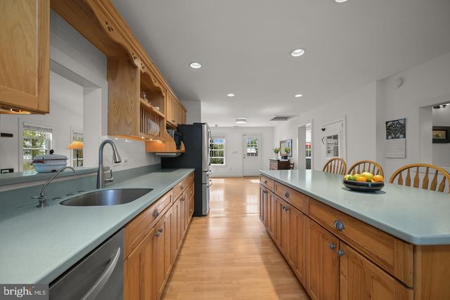 21901 NEW HAMPSHIRE AVE, Brookeville, MD 20833