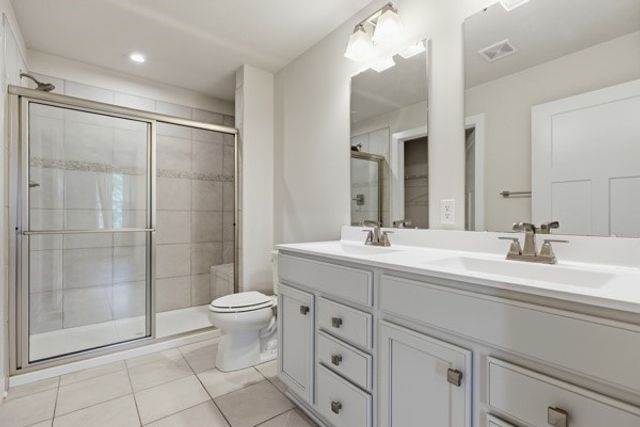 106 Jessica Ct, Chippewa Twp, PA 15010
