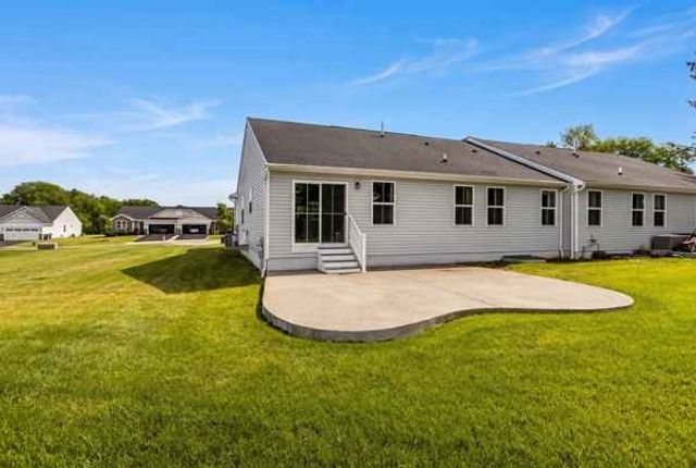 106 Jessica Ct, Chippewa Twp, PA 15010