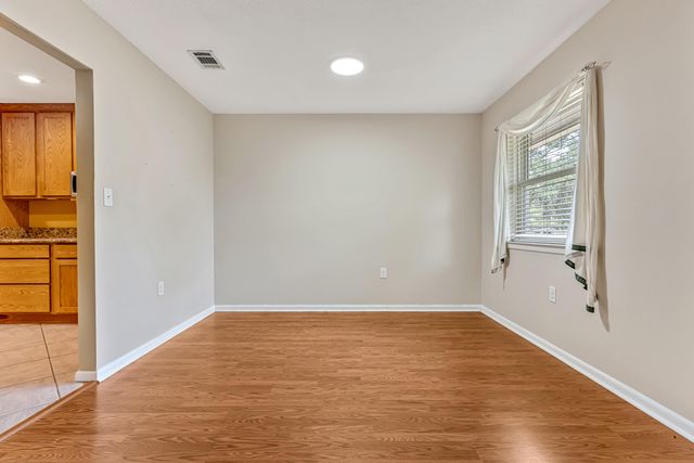 310 NW Jonquil Avenue, Fort Walton Beach, FL 32548