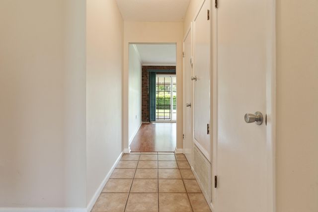 310 NW Jonquil Avenue, Fort Walton Beach, FL 32548