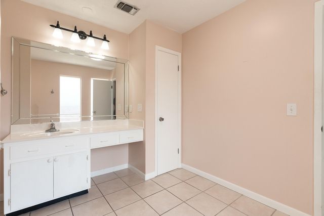 310 NW Jonquil Avenue, Fort Walton Beach, FL 32548