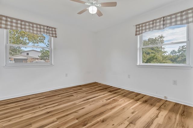 310 NW Jonquil Avenue, Fort Walton Beach, FL 32548