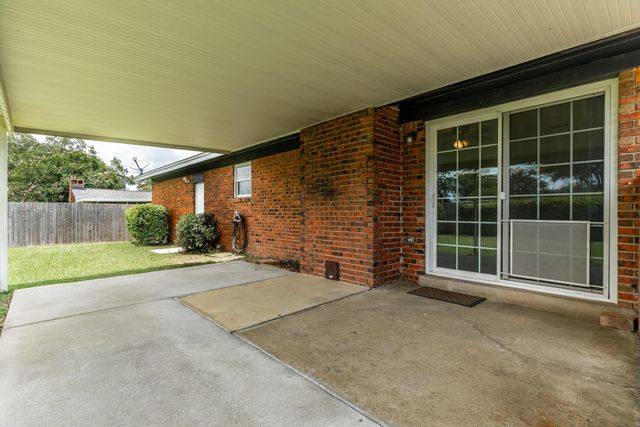 310 NW Jonquil Avenue, Fort Walton Beach, FL 32548