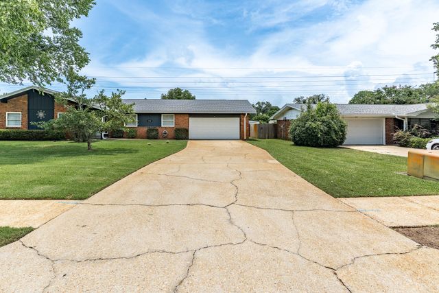 310 NW Jonquil Avenue, Fort Walton Beach, FL 32548