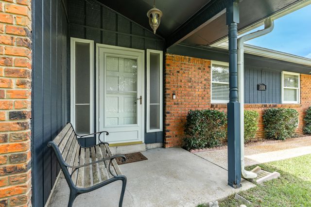 310 NW Jonquil Avenue, Fort Walton Beach, FL 32548