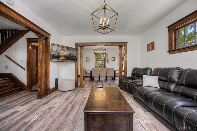 1623 10th Street, Niagara Falls, NY 14305