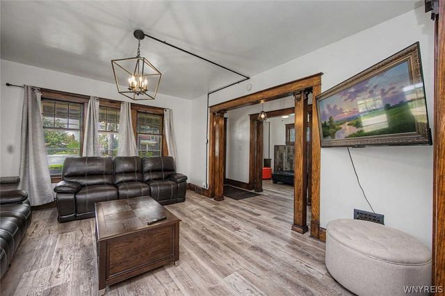 1623 10th Street, Niagara Falls, NY 14305