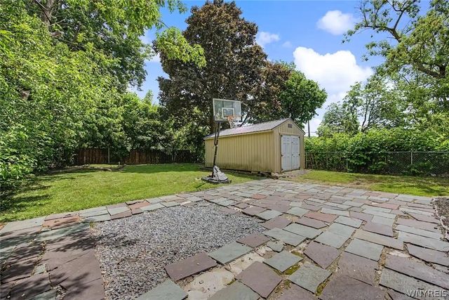 1623 10th Street, Niagara Falls, NY 14305