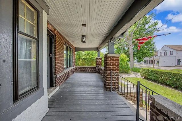 1623 10th Street, Niagara Falls, NY 14305