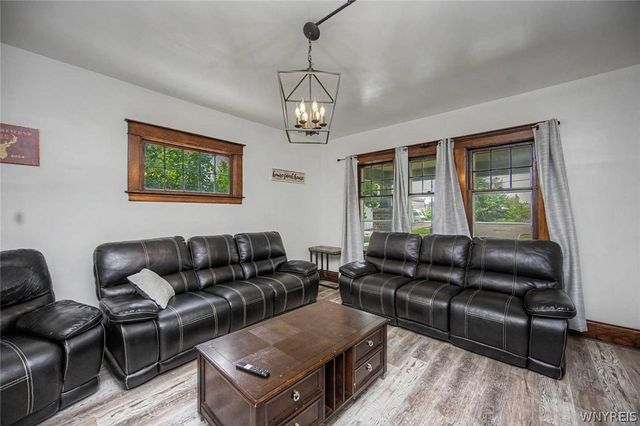 1623 10th Street, Niagara Falls, NY 14305