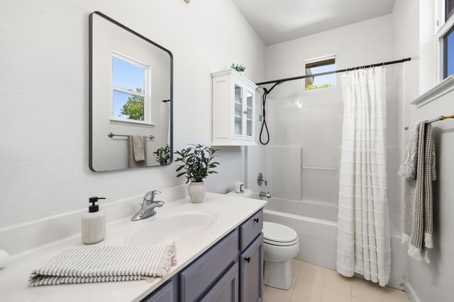 270 Belfont Cir, Sacramento, CA 95835