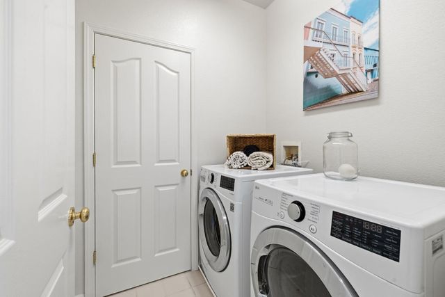 270 Belfont Cir, Sacramento, CA 95835