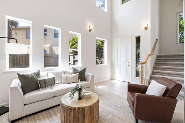 270 Belfont Cir, Sacramento, CA 95835