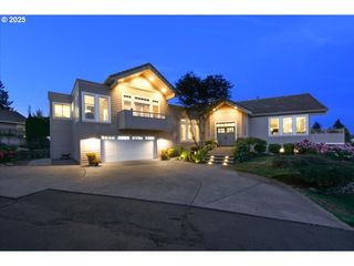 15208 Se EVERGREEN Hwy, Vancouver, WA 98683