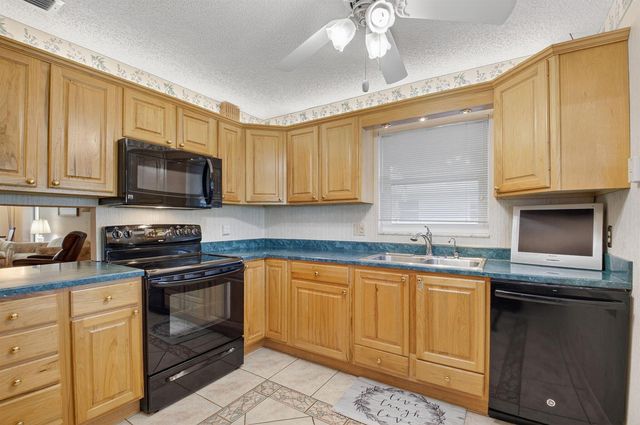 634 Hummingbird Lane, Delray Beach, FL 33445