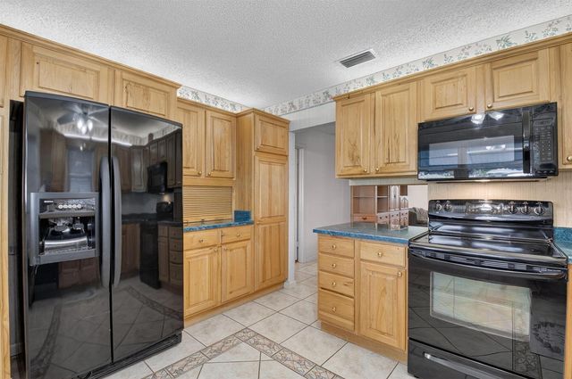 634 Hummingbird Lane, Delray Beach, FL 33445
