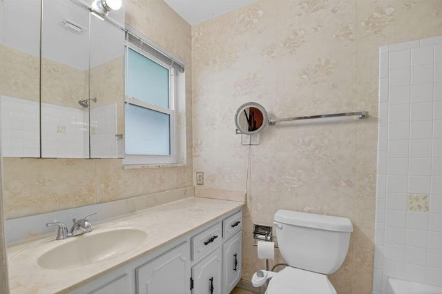 634 Hummingbird Lane, Delray Beach, FL 33445