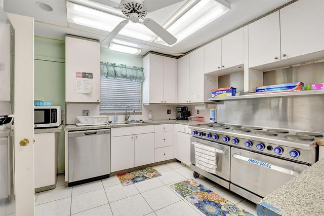 634 Hummingbird Lane, Delray Beach, FL 33445