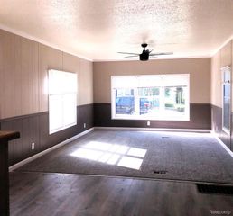 107 Pine Drive, Jonesville, MI 49250