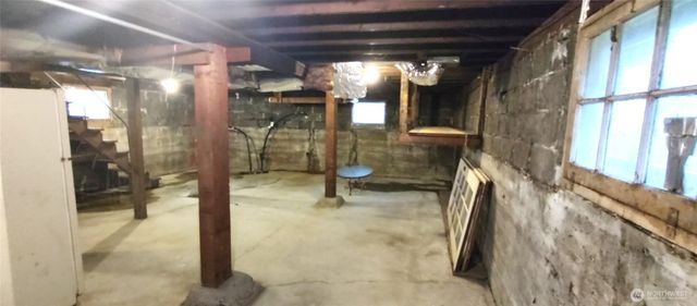 415 W 2nd Street, Aberdeen, WA 98520