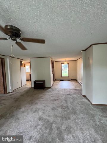 68 WESTVIEW TER, Womelsdorf, PA 19567