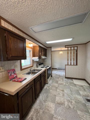 68 WESTVIEW TER, Womelsdorf, PA 19567