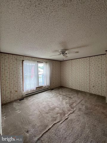 68 WESTVIEW TER, Womelsdorf, PA 19567