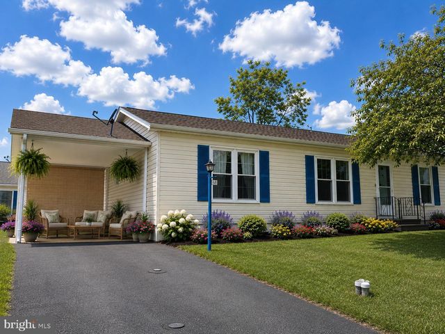 68 WESTVIEW TER, Womelsdorf, PA 19567