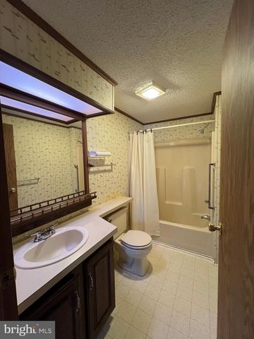 68 WESTVIEW TER, Womelsdorf, PA 19567