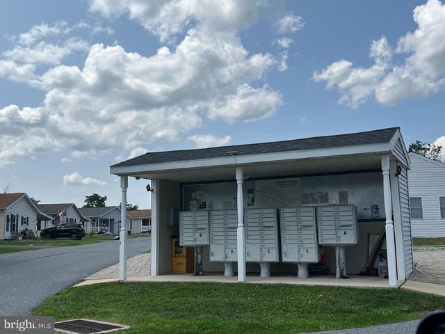 68 WESTVIEW TER, Womelsdorf, PA 19567
