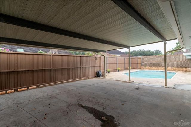 313 Xanthisma Avenue, Mcallen, TX 78504