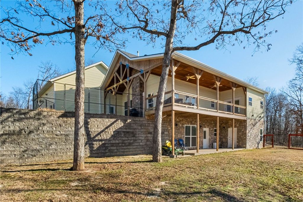 23860 W Highway 102, Gravette, AR 72736