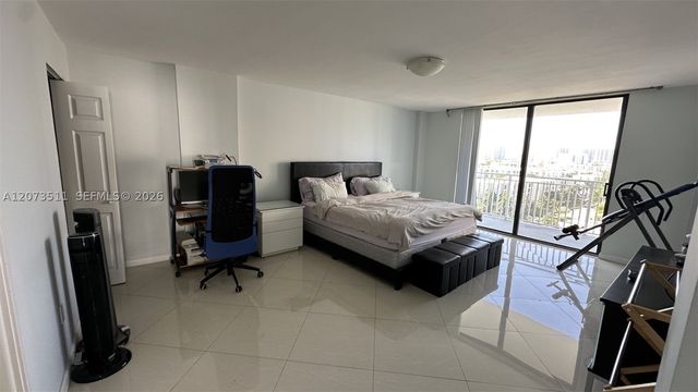 210 174th St 1119, Sunny Isles Beach, FL 33160