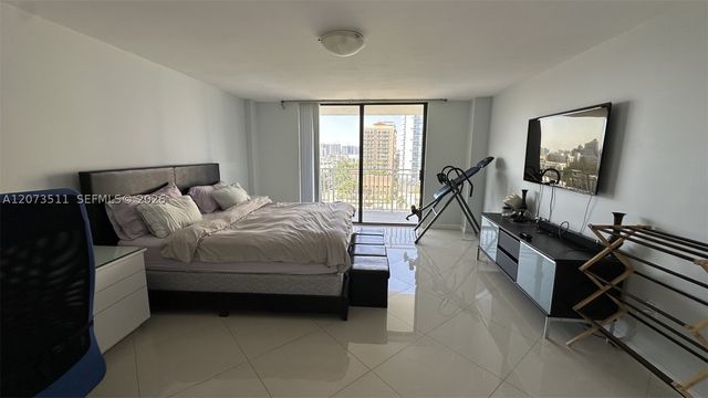 210 174th St 1119, Sunny Isles Beach, FL 33160