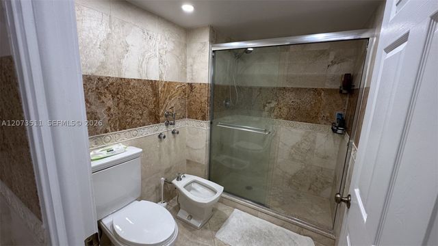 210 174th St 1119, Sunny Isles Beach, FL 33160