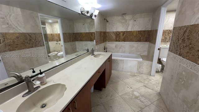 210 174th St 1119, Sunny Isles Beach, FL 33160