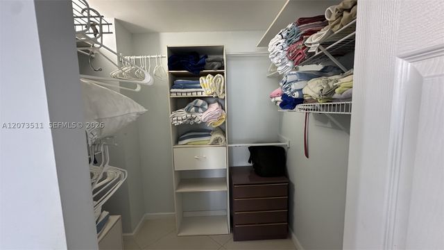 210 174th St 1119, Sunny Isles Beach, FL 33160