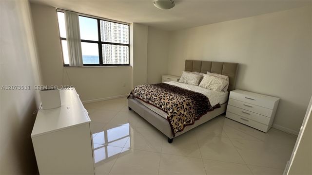 210 174th St 1119, Sunny Isles Beach, FL 33160
