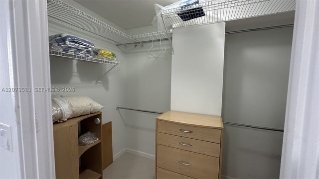 210 174th St 1119, Sunny Isles Beach, FL 33160