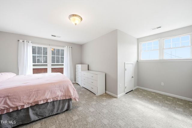 2208 Hiwassee Drive, Kingsport, TN 37664