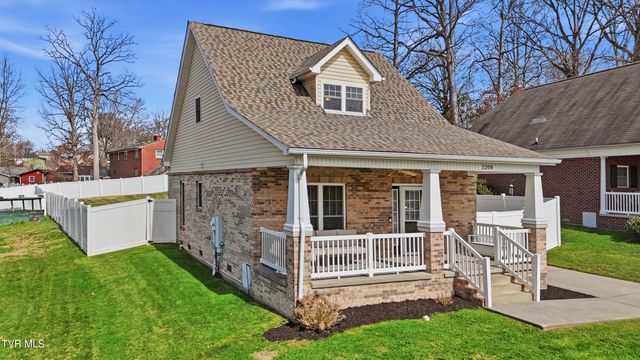 2208 Hiwassee Drive, Kingsport, TN 37664